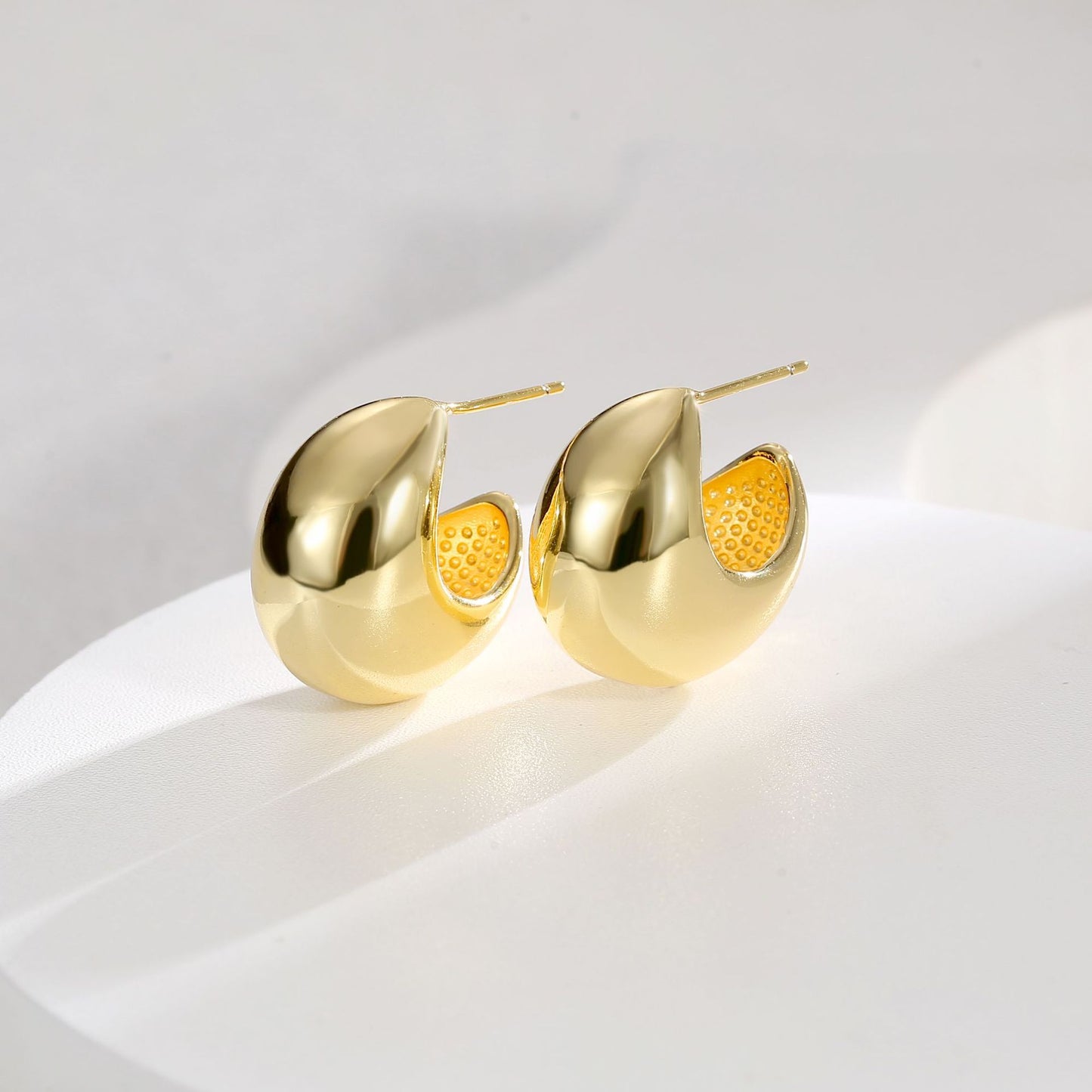 Retro Atmospheric Hoop Earrings For Women Trendy