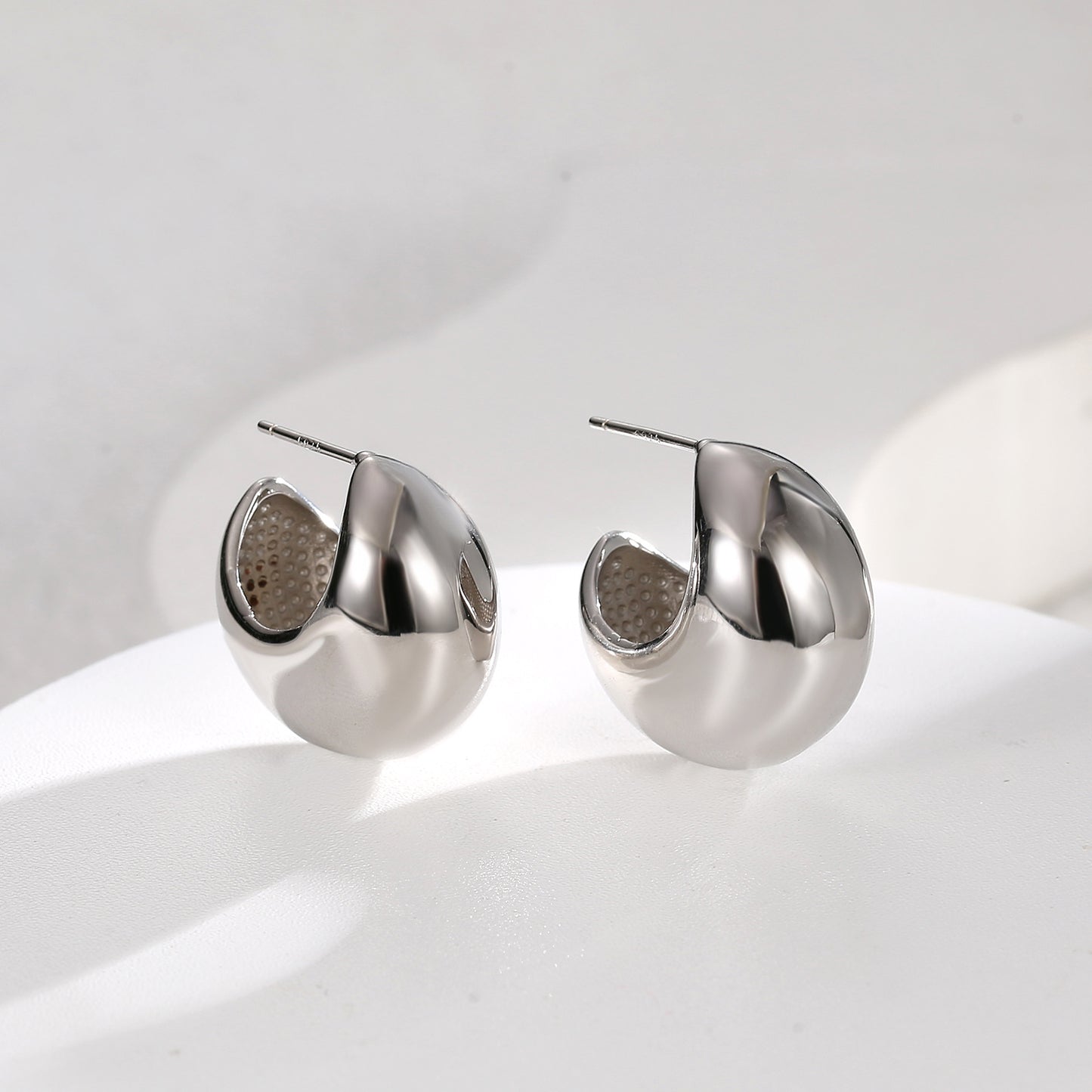 Retro Atmospheric Hoop Earrings For Women Trendy