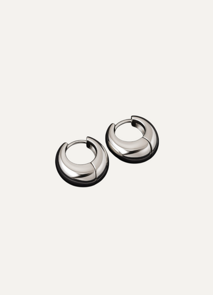 Chunky Teardrop Huggie Earrings – Gold / Silver