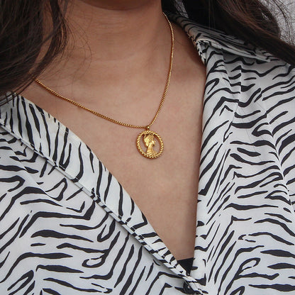 Three-dimensional Embossed Portrait Coin Pendant Simple Collarbone Chain