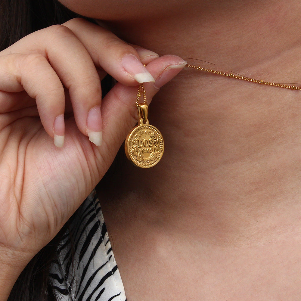 Three-dimensional Embossed Portrait Coin Pendant Simple Collarbone Chain