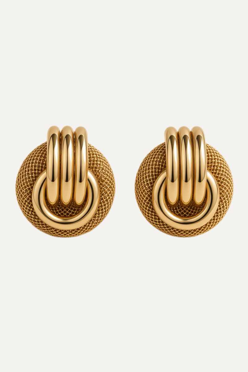 Mesh Triple-Rib Stud Earrings – Gold Sculptural Disk